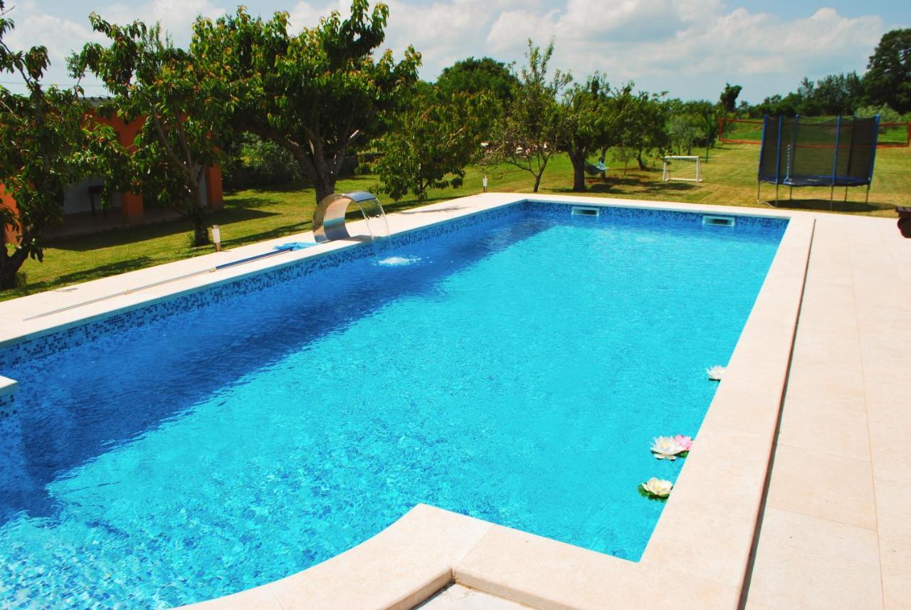 Villa Dorina Barban Exterior photo
